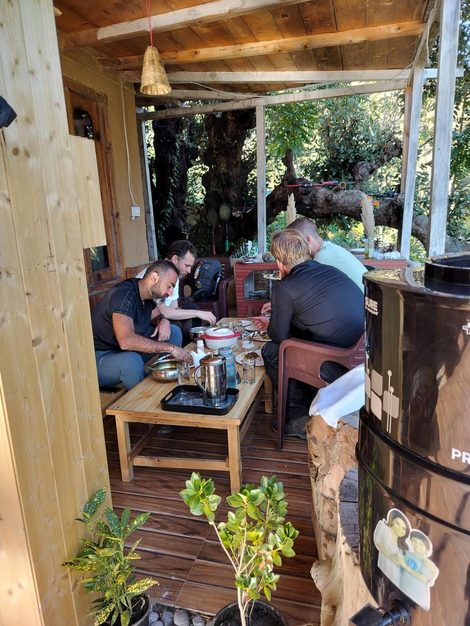 Tirthan Ecostay Gushaini Εξωτερικό φωτογραφία